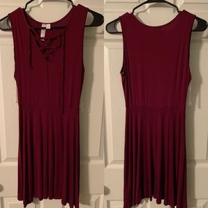 Maroon dress with front tie up - never worn
